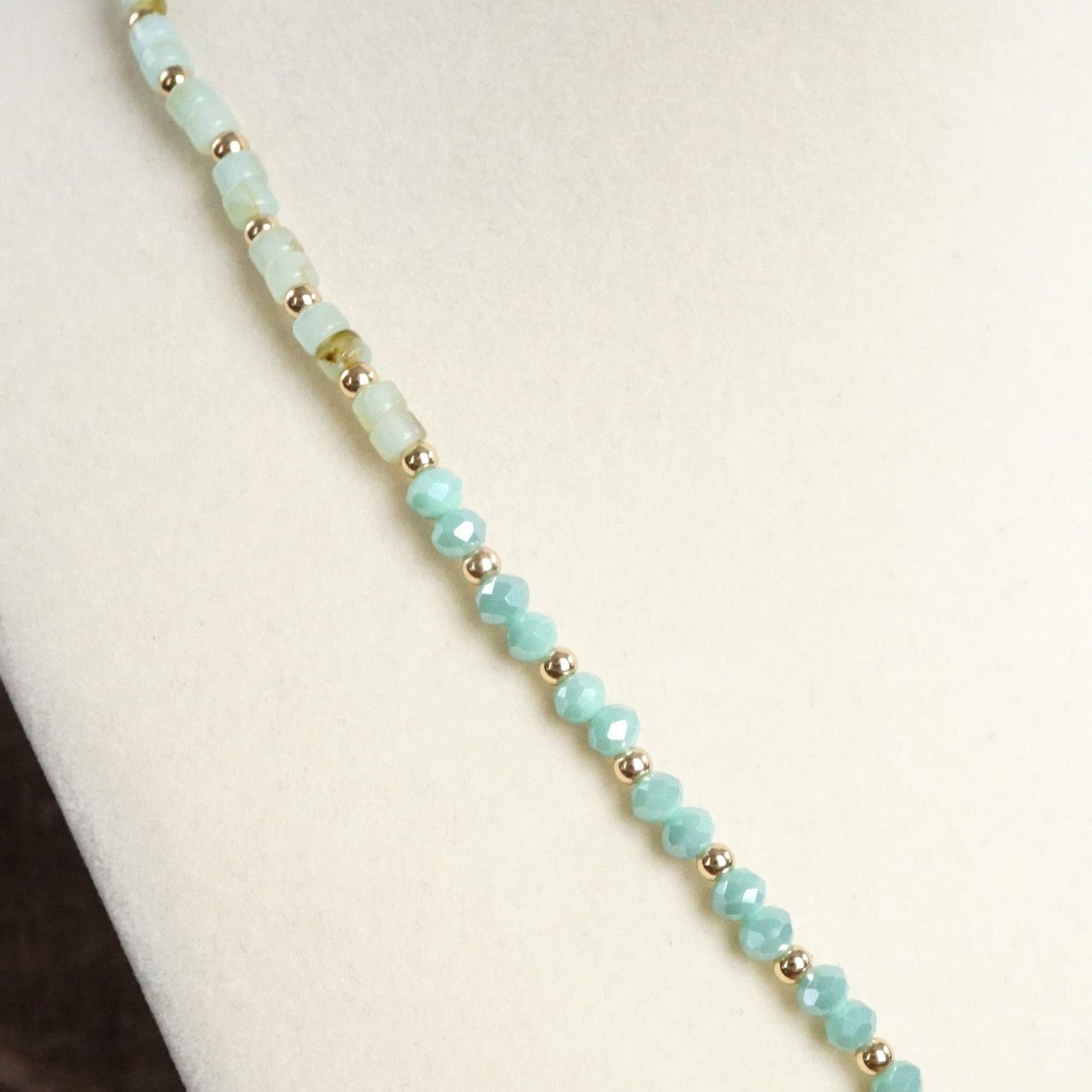Short Beaded Clover Pendant Necklace