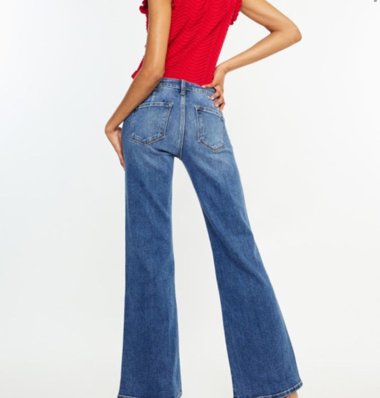 Mid rise Petite Vintage Flare 31” Inseam