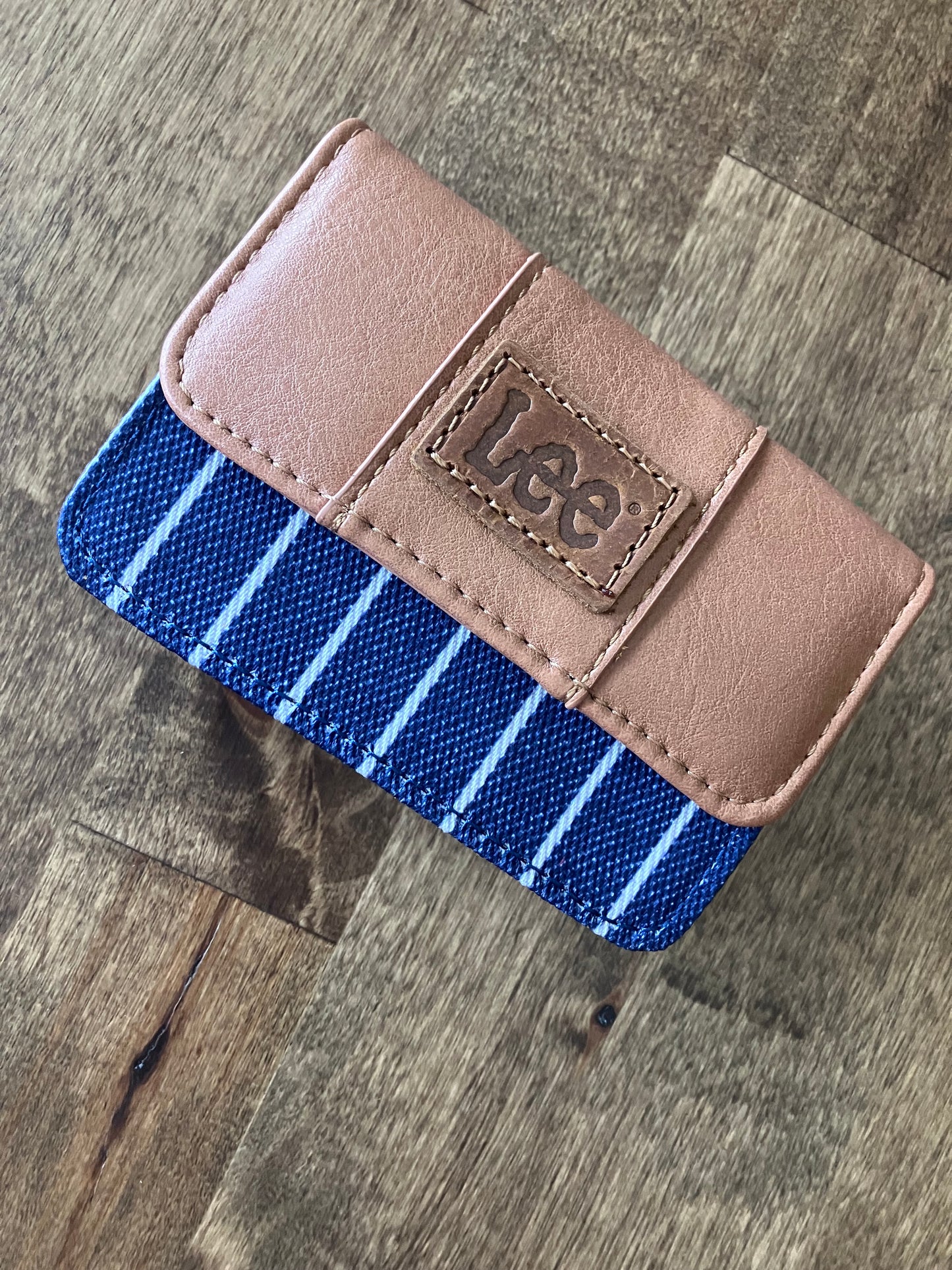 LEE striped small wallet