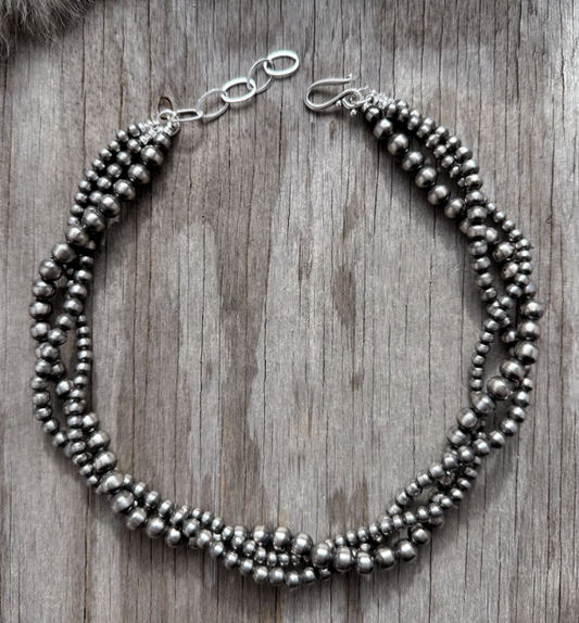 Lacy Pearl Necklace
