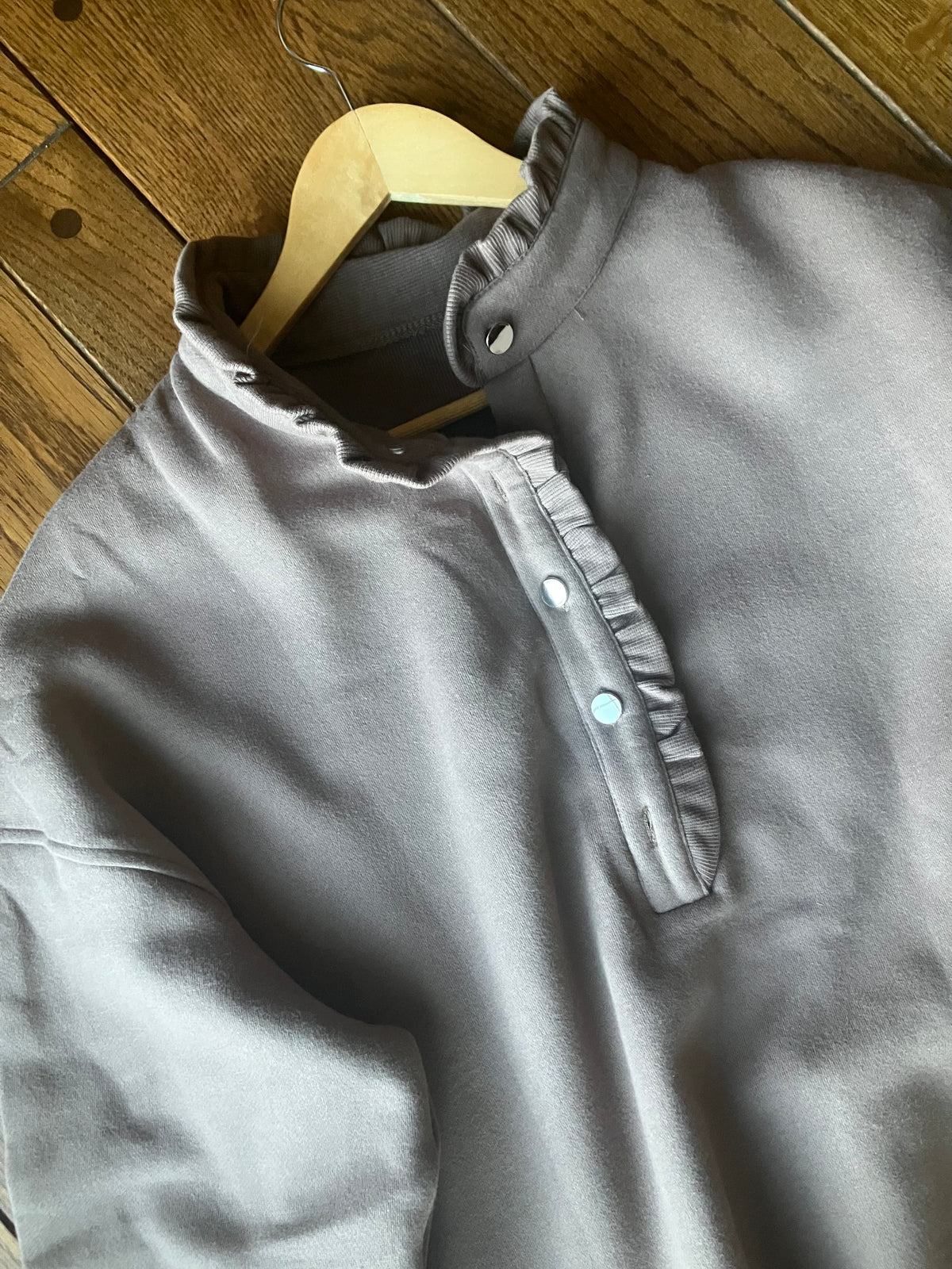 Women's Ruffled Mock-Neck Snap Henley Fleece Pullover