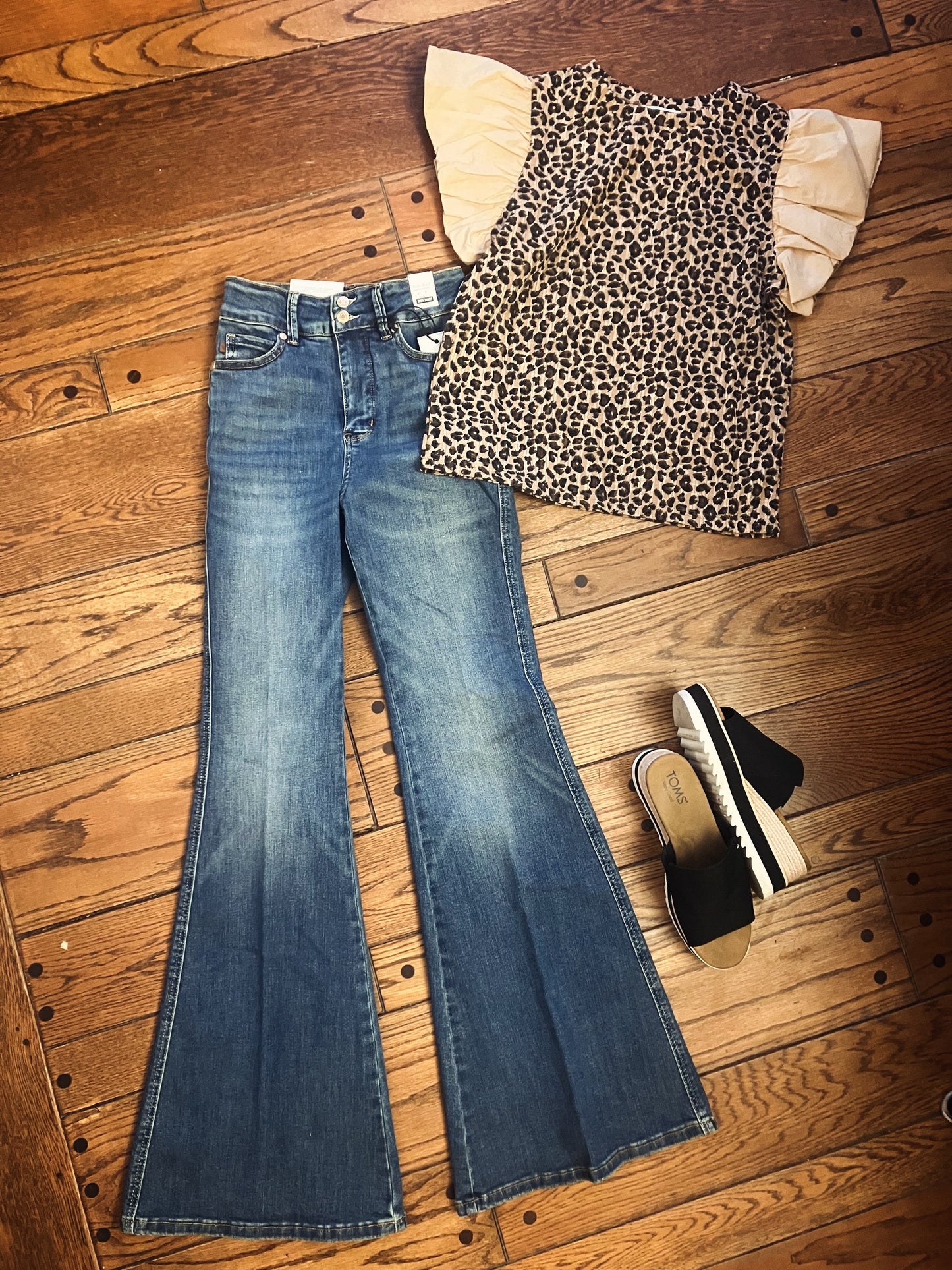 Judy Blue Double Button Flare 33" Inseam