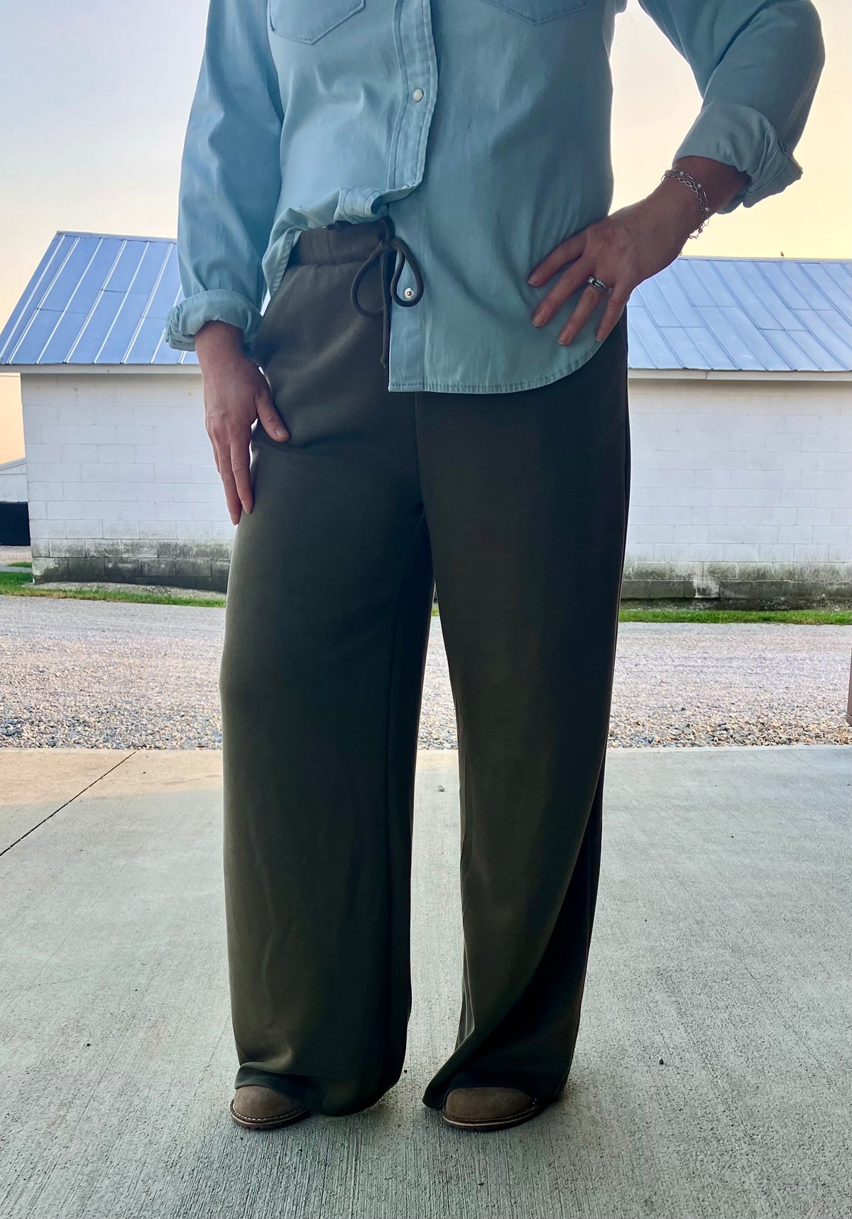 High Waist Pull-On Olive Pants with Pockets