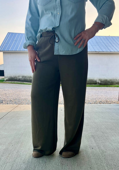 High Waist Pull-On Olive Pants with Pockets