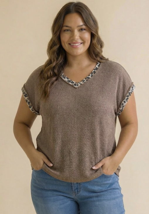 Leopard V-neck Plus
