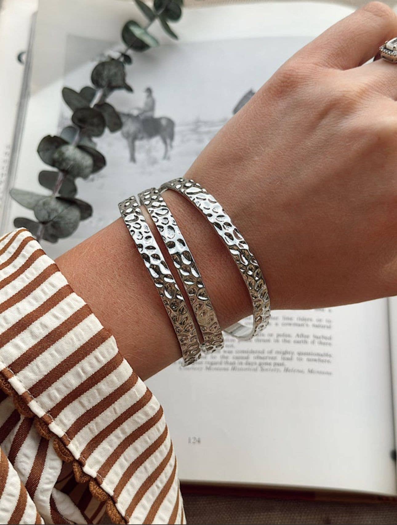 18K Gold Plated 3 Hammered Bangles